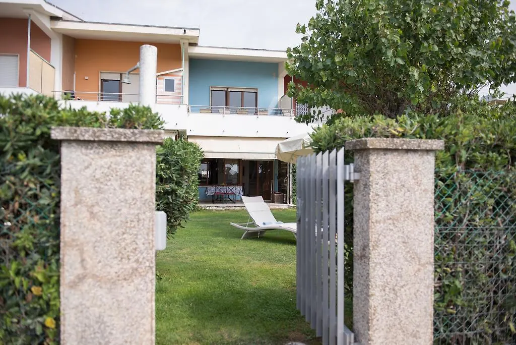 Jesolo Sea Front Garden Apartment Semesterbostad