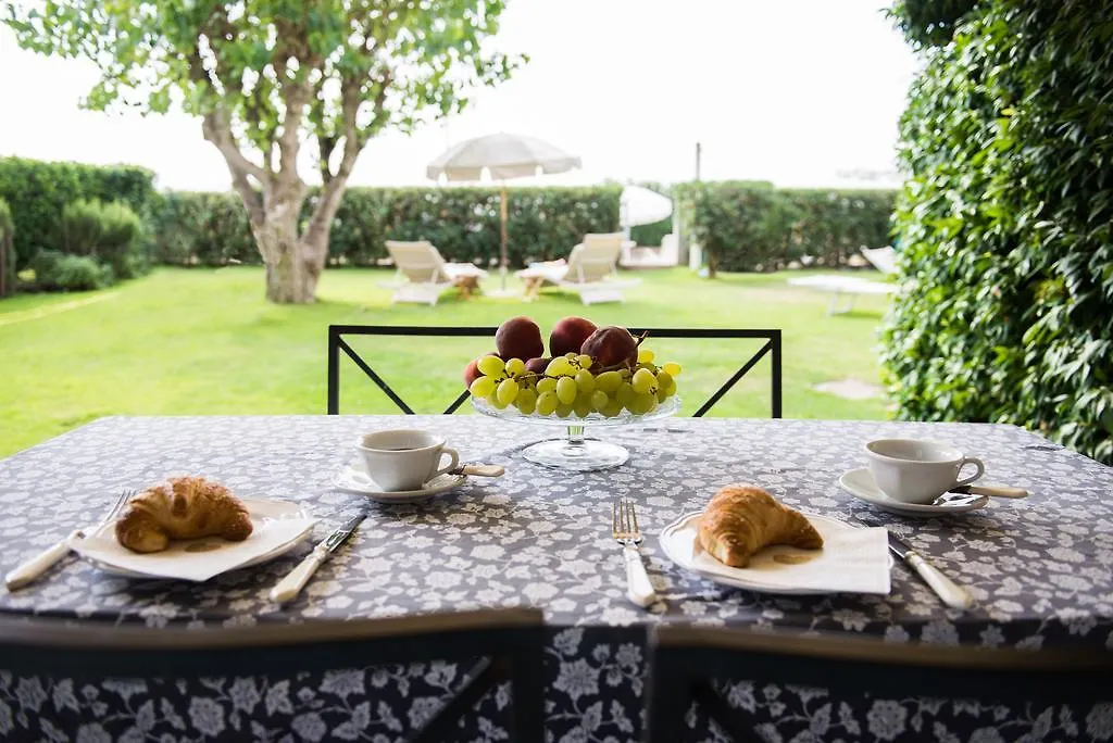 Casa vacanze Jesolo Sea Front Garden Apartment